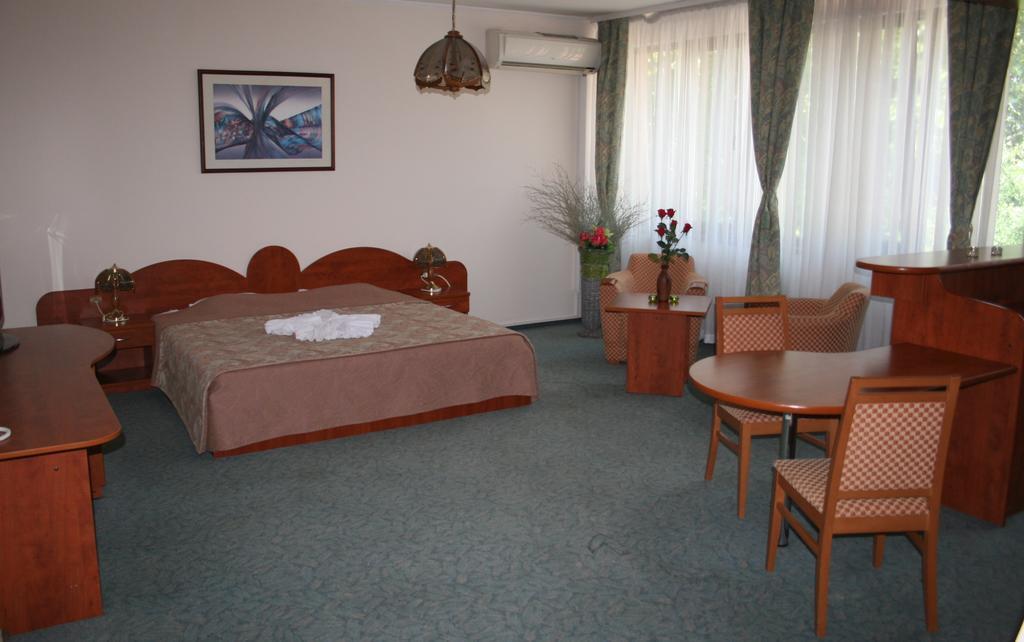 Hotel Nicol Пловдив Екстер'єр фото